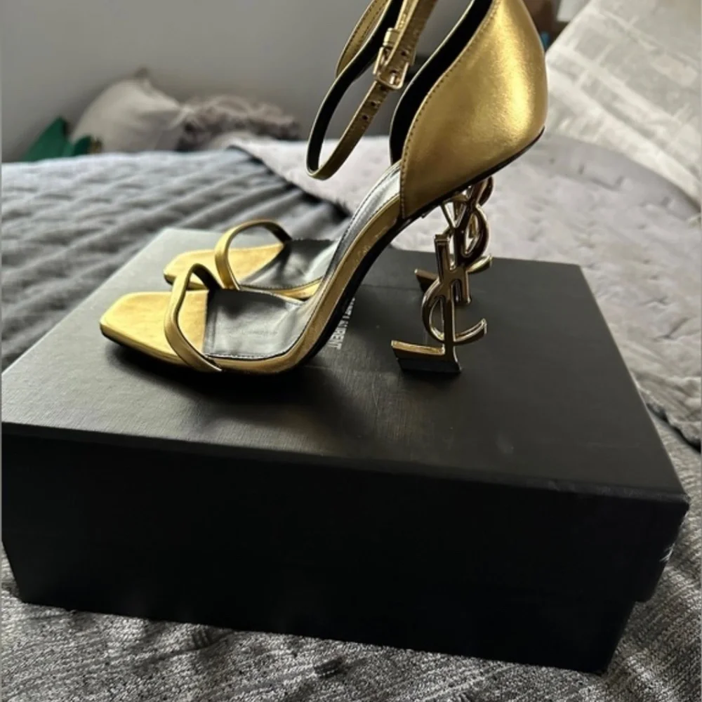 Yves Saint Laurent Opyum sandal size 6.5 - Picture 4 of 8
